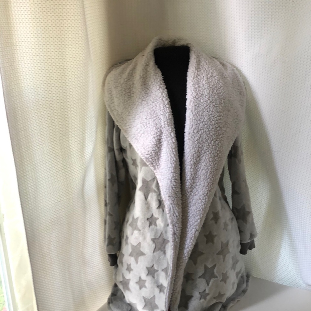 Cozy All Day short velour robe with a fleece lining size  M